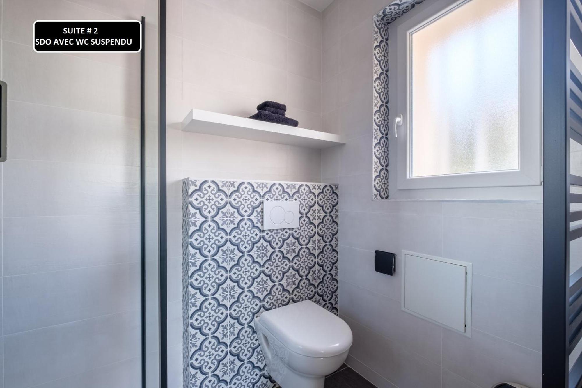 Appart 3 Suites-Chaque Suite Avec Sdo Wc Privatifs - Cuisine Commune 타쌍라데미룬 외부 사진